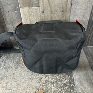 Manfrotto‎ MB SSB-4BB BELLA IV DSLR Camera Shoulder Bag (Black) Metal Buckle
